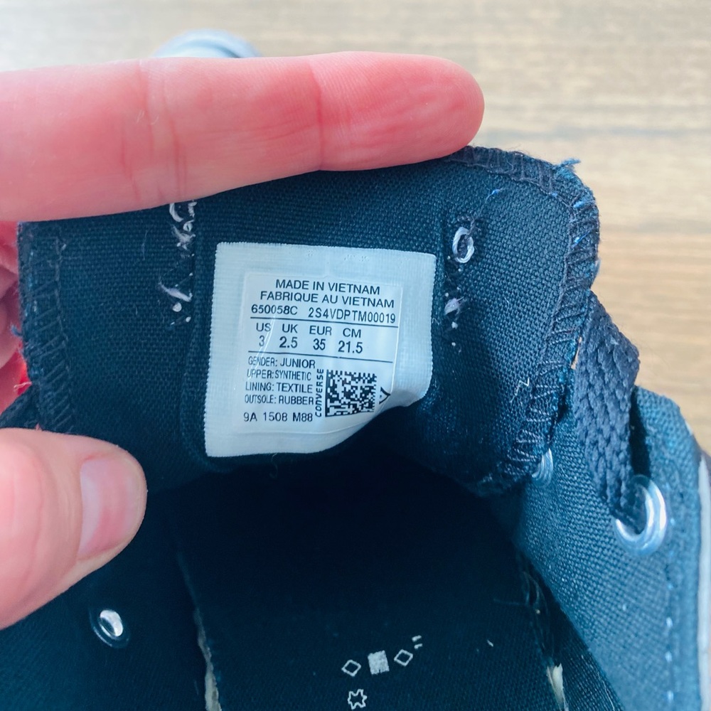 Short Converse junior size 3 custom design - Picture 9 of 9